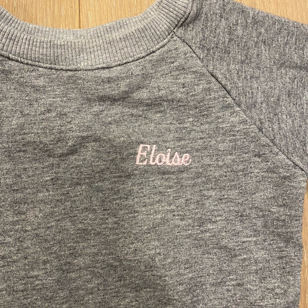 1212 grey sweatshirt with “Eloise” in light pink - excellent condition Sz 18-24M